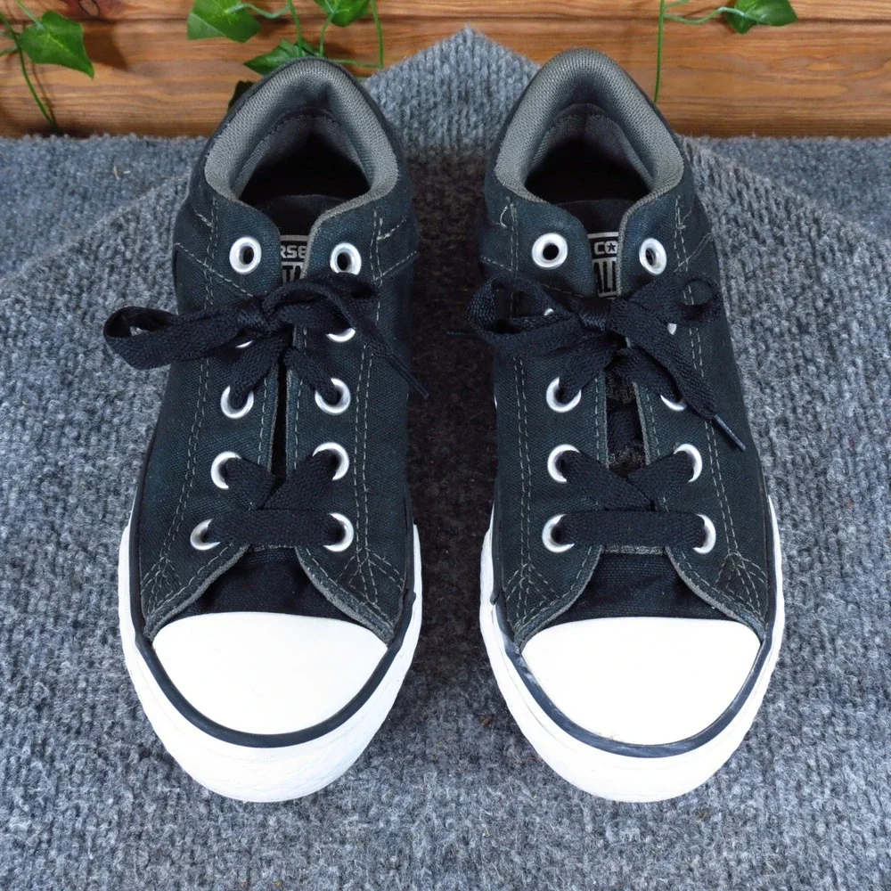 Converse Chuck Taylor All Star Street Kids Junior Sneaker Size 1 Athletic Black